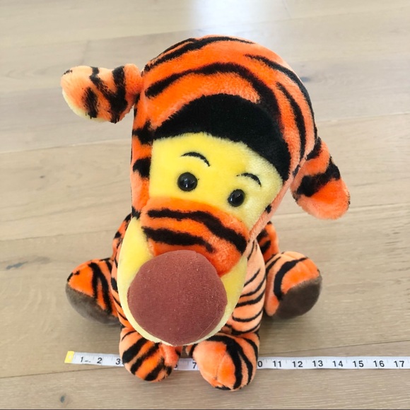 ⭐️Disney⭐️18" Tigger Plush Stuffy Plushie Stuffed Animals Winnie the Pooh Toys - Picture 8 of 8